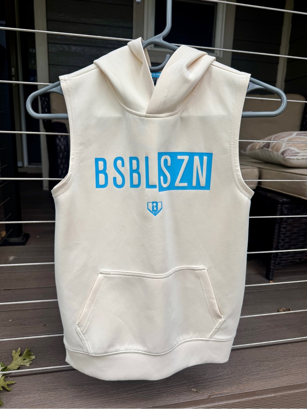 NEW without Tags Baseball Lifestyle 101 BSBLSZN Kids Sleeveless hoodie in Cream